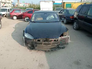 TESLA MODEL S foto 1
