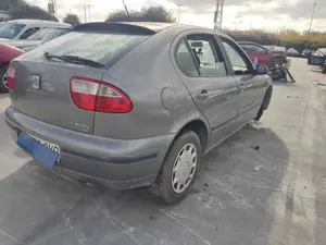 SEAT LEON (1M1) foto 7