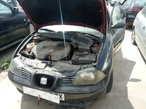 SEAT CORDOBA BERLINA (6L2) foto 5