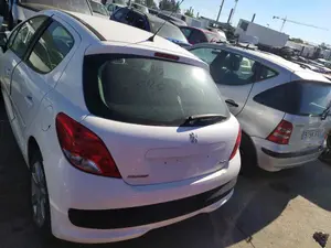 PEUGEOT 207 foto 6