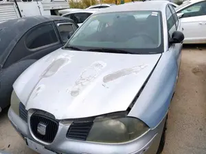 SEAT IBIZA (6L1) foto 1