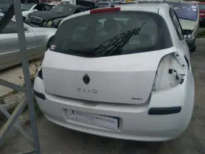 RENAULT CLIO III foto 2