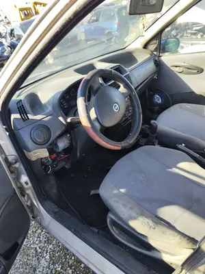 FIAT II PUNTO (188) BERLINA foto 6
