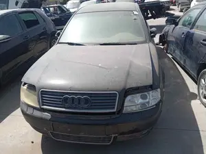 AUDI A6 BERLINA (4B2) foto 1