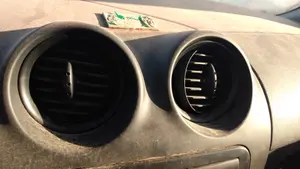 SEAT CORDOBA BERLINA (6L2) foto 25