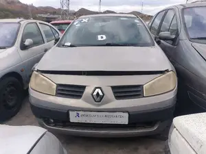 RENAULT MEGANE II BERLINA 3P foto 1