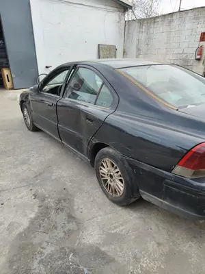 VOLVO S60 BERLINA foto 8