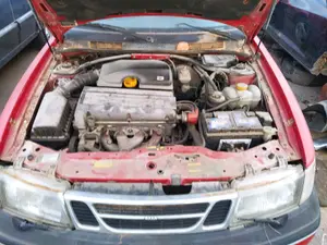 SAAB 900 COUPÉ foto 3