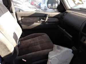 ISUZU TROOPER foto 4