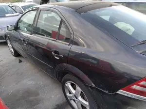 FORD MONDEO BERLINA (GE) foto 2