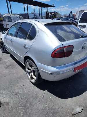SEAT LEON (1M1) foto 2