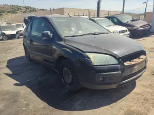 FORD FOCUS BERLINA (CAP) foto 7