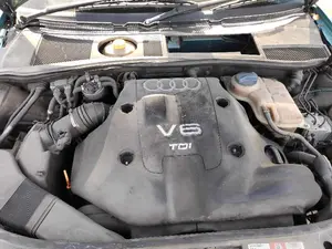 AUDI A6 AVANT (4B5) foto 2