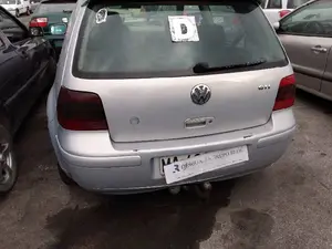 VOLKSWAGEN GOLF IV BERLINA (1J1)(10.1997) foto 5