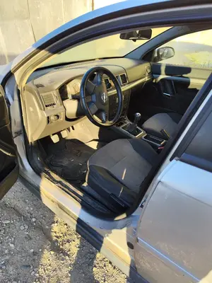 OPEL VECTRA C BERLINA foto 4