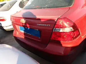 CHEVROLET AVEO BERLINA foto 2