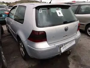 VOLKSWAGEN GOLF IV BERLINA (1J1)(10.1997) foto 4