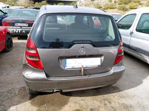 MERCEDES-BENZ CLASE A (BM 169) foto 2