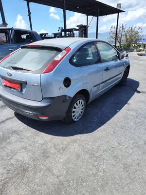 FORD FOCUS BERLINA (CAP) foto 3