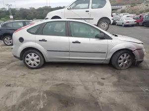 FORD FOCUS BERLINA (CAP) foto 2