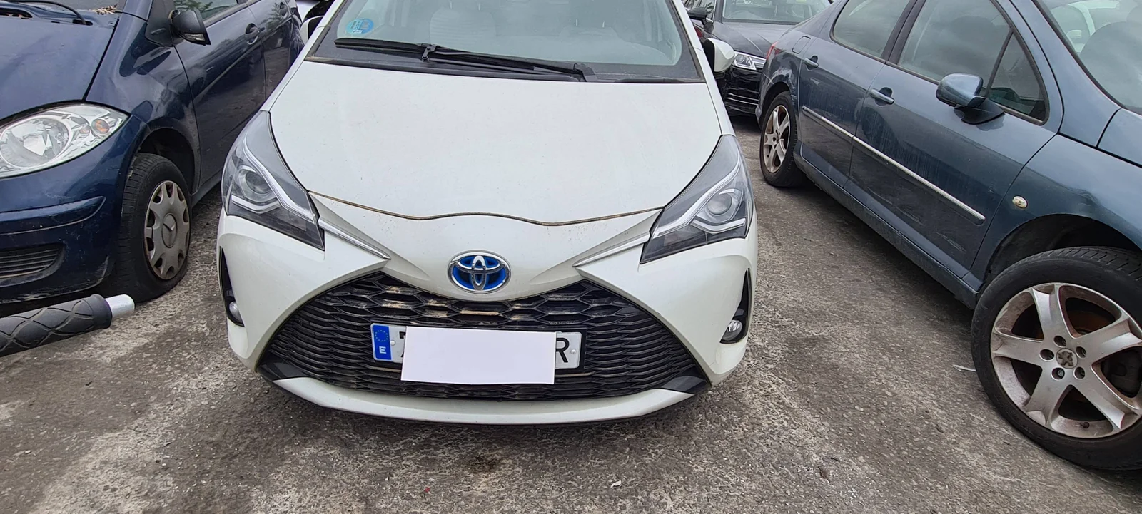 TOYOTA YARIS (XP13)