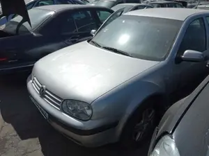 VOLKSWAGEN GOLF IV BERLINA (1J1)(10.1997) foto 3