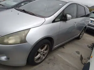 MITSUBISHI GRANDIS (NA0W) foto 5
