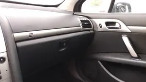 PEUGEOT 407 foto 25