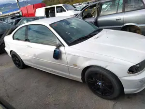 BMW SERIE 3 COUPE (E46) foto 2