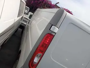 OPEL VIVARO FURGÓN/COMBI foto 3