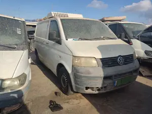 VOLKSWAGEN T5 TRANSPORTER BUS (7H) foto 3