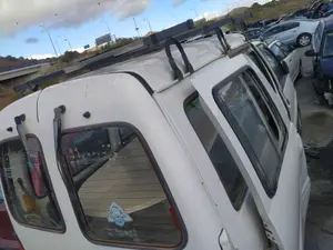 NISSAN VANETTE CARGO foto 4