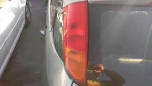 FORD FOCUS BERLINA (CAK) foto 16