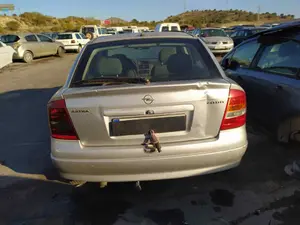 OPEL ASTRA G BERLINA foto 3