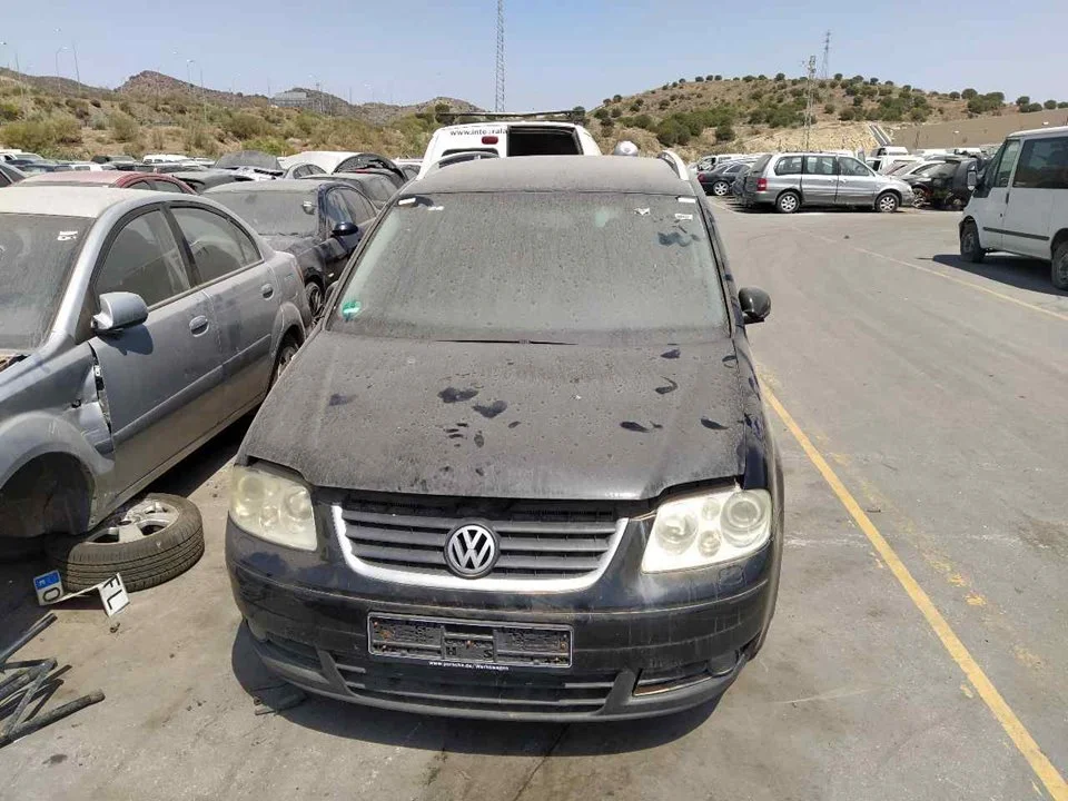 VOLKSWAGEN TOURAN (1T1)