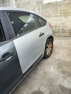 CITROEN C4 BERLINA foto 9