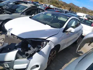 RENAULT MEGANE III COUPE foto 4