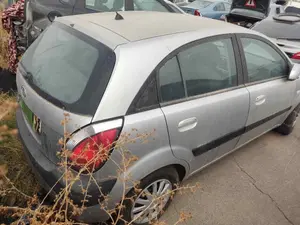 KIA RIO (JB) foto 2