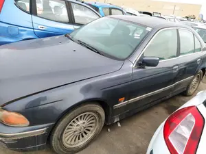 BMW SERIE 5 BERLINA (E39) foto 3