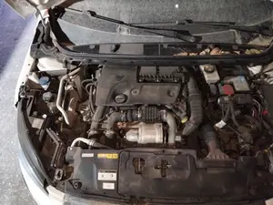 PEUGEOT 308 foto 2
