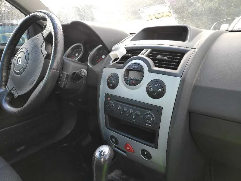 RENAULT MEGANE II BERLINA 3P