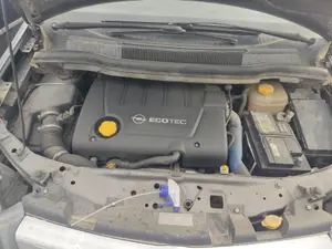 OPEL ZAFIRA B foto 2