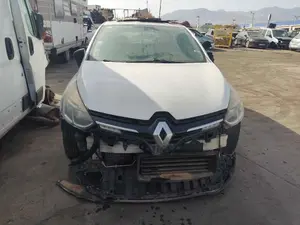 RENAULT CLIO IV foto 1