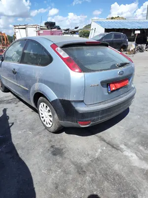 FORD FOCUS BERLINA (CAP) foto 4