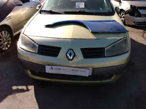 RENAULT MEGANE II BERLINA 3P foto 1