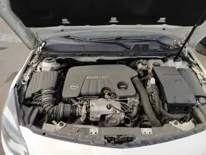 OPEL INSIGNIA SPORTS TOURER foto 2