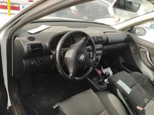 SEAT LEON (1M1) foto 5