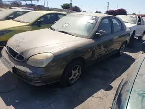 DAEWOO NUBIRA BERLINA foto 4