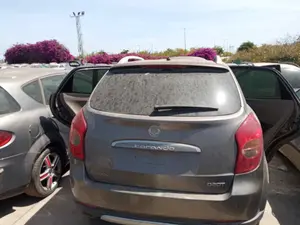 SSANGYONG KORANDO foto 5