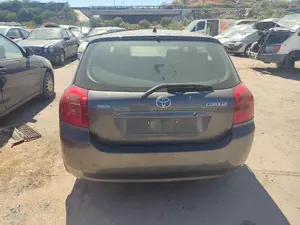 TOYOTA COROLLA (E12) foto 4